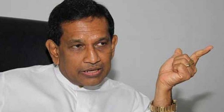අරගලයට ගහපු අය අතර ඇමැති කෙනෙක් හිටියා! පොලිස් ලොක්කෙක් හිටියා! ඒ අය තවම නිදැල්ලේ! වහාම කොමිසමක් දාලා පරීක්ෂණ පවත්වන්න! එහෙම නැත්නම් අපි ඔක්කොම පාරට බහිනවා! අරගලකරුවන්ට යුක්තිය ඉටු කරන්න රාජිත සූදානම් වෙයි!