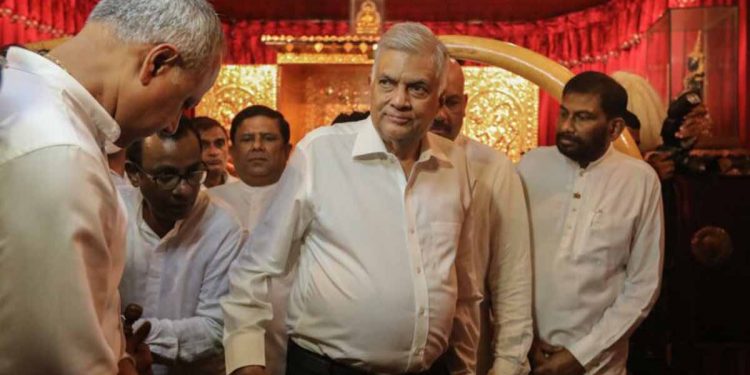 ආපු ගමන් රනිල් වැඩ දෙයි! සාගලට තෙල්! අකිලට පොහොර! රුවන්ට ඖෂධ! වජිර සහ රංගේට කෑම!