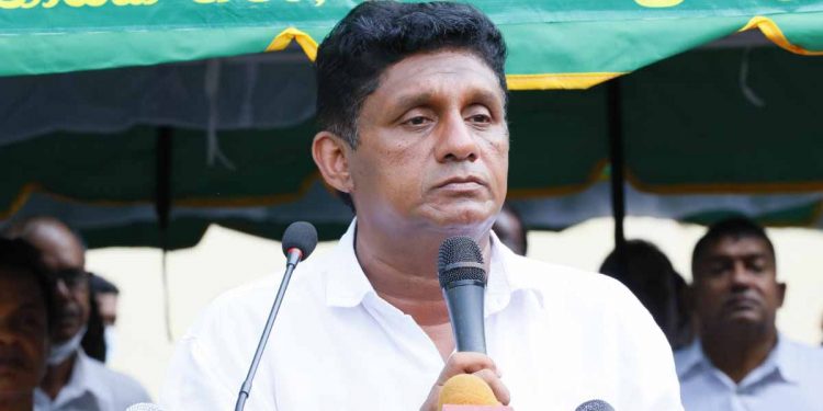 අද තමයි රණසිංහ ප්‍රේමදාස ජනාධිපති ඝාතනය කරපු දවස! තාත්තගෙ පිළිරුව අසල සිට පුතා අද මාර කතාවක් කරයි! සියල්ල අතහරින්න සූදානම් බව ජනතාවට කියයි! තර්ජනය කරන බලපෑම් කරන අයටත් විශේෂ පණිවුඩයක් දෙයි! (VIDEO & PHOTOS)