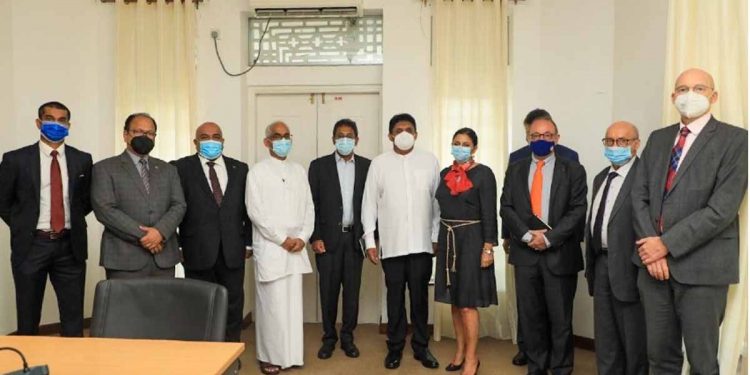 අමෙරිකා-බ්‍රිතාන්‍ය-ජපාන-ඉන්දියා-කැනඩා-ඔස්ට්‍රේලියා-යුරෝපා කොමිසම ඇතුලු රටවල් 12 තානාපතිවරු කණ්ඩායමක් සජිත්ව හමුවෙයි! රට ගොඩගන්න සහාය දෙන්නත් පොරොන්දු වෙයි!