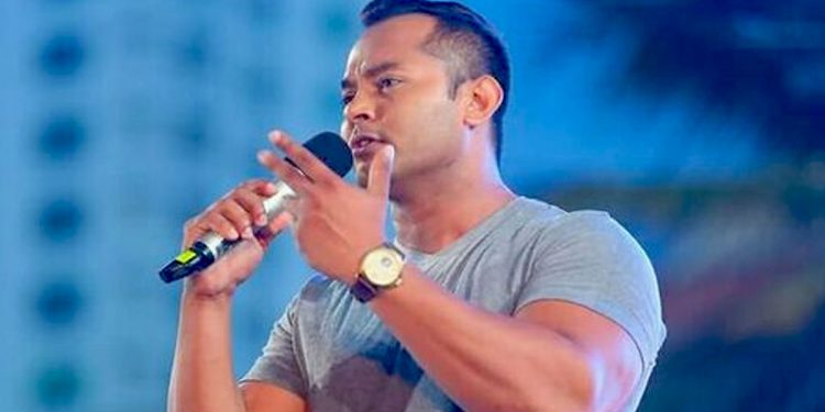 දයා ගමගේ-අර්ජුන් ඇලෝෂියස් ඇතුළු කෝටිපතියන් රාජ්‍ය බැංකුවලට තිබ්බ බිලියන 50 ගෙවනකන් ගත්ත ණය නොගෙවන්න විශ්ව තීන්දු කරයි! අලුත් සටනක් අරඹමින් සියලු දෙනාට ආරාධනා කරයි! (VIDEO)