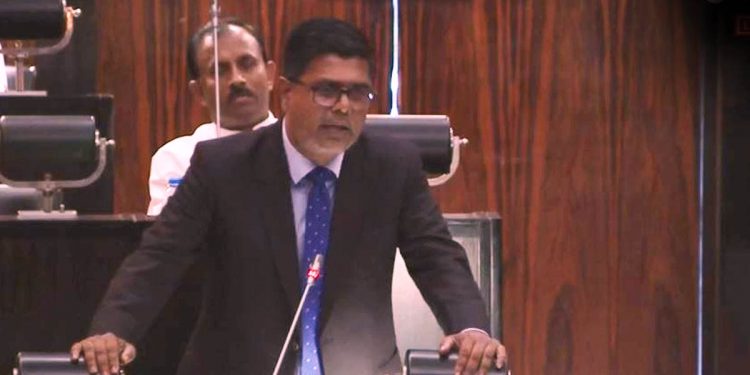 ඇඟ හිරිවැටෙන කතාවක්! ලංකාවෙ දරුවො 10%කට මන්දපෝෂණය! කාන්තාවන් ලිංගික ශ්‍රමිකයන් බවට පත්වීම 30%කින් වැඩි වෙලා! දෙයි හාමුදුරුවනේ ලංකාවට මොකක්ද මේ වෙන්න යන්නේ…? (VIDEO)