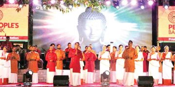 පොසොන් පෝයට අනුරාධපුරයේදී මහජන බැංකුවෙන් පිංකම් මාලාවක්…