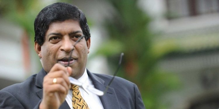 රවී කරුණානායක යළි කරළියට! ආණ්ඩුවේ ලොකු බරක් කරට ගන්න සූදානම්ලු!