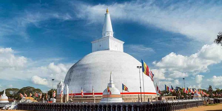 ගැමුණු රජු පමණක් දැන සිටි රුවන්මැලියේ විස්මිත රහස…