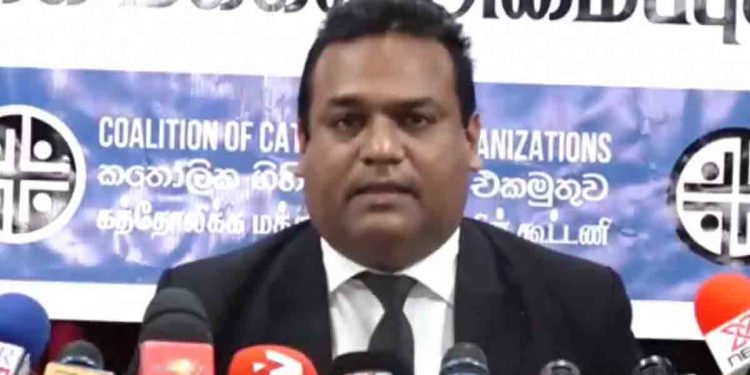 ප්‍රසන්නට චැලෙන්ජ් එකක්! පුළුවන් නම් එළියට එන්න! (VIDEO)