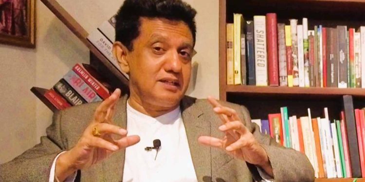 මහබැංකු මහ හොරා කියපු රනිල්ට අගමැතිකම දුන්නේ අපි නෙමෙයි ජනාධිපති! පොහොට්ටුවේ මන්ත්‍රී මහාචාර්ය චරිත හේරත් අගමැති ගැන අදහස් දක්වයි! (VIDEO)