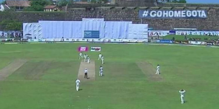 ඔස්ට්‍රේලියා ලංකා ටෙස්ට් මැච් එක අතරතුරදී ‘ගෝ හෝම් ගෝඨා’ ලෝකෙටම යයි!