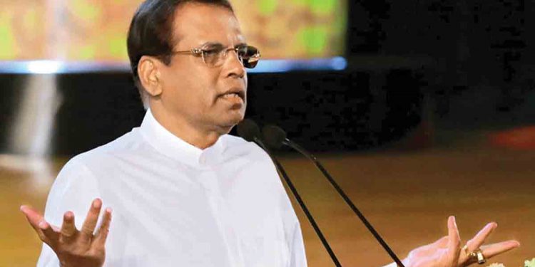 මේ ආණ්ඩුවට පිළිගැනීමක් නෑ! අගමැතියි මේ ආණ්ඩුවයි දැන් යන්න ඕන! අලුත් ආණ්ඩුවක් එන්න ඕන! මම නායකත්වය දෙන්න ලෑස්තියි! ජාත්‍යන්තර සහයෝගය ගේන්නත් සූදානම්!