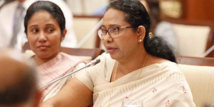 පරණ වැරදි එළියට එයි! පවිත්‍රා යළි විසිවෙයි?