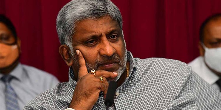 නඩුවේදී අත්හිටවූ සිරදඬුවම් නියම වූ ප්‍රසන්න උසාවියෙන් කෙළින්ම කැබිනට් රැස්වීමට!
