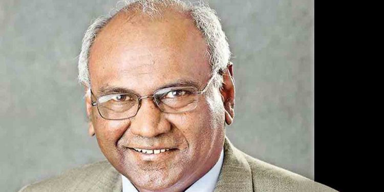ගෝඨාට එරෙහිව බරපතළ චෝදනාවක්! ජනාධිපතිවරණයේදී අමෙරිකානු පුරවැසිභාවය ඉවත් කරගත් සහතික මැතිවරණ කොමිසමට ඉදිරිපත් කොට නෑ! කොමිසමේ හිටපු සාමාජික රත්නජීවන් හූල් දිව්රුම් ප්රකාශයකින් අධිකරණයට දැනුම් දෙයි! (VIDEO)