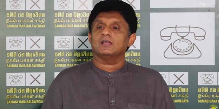 පාර්ලිමේන්තුවේ කාමරයක් ඇතුළෙ ඩොලර් කාක්කො ටික රැස්වෙලා හොරාකන්න පුලුවන් විදිහට විදුලි බල පනත ගෙනාවා! ෆර්ඩිනැන්ඩො කෝප් එකේ හිනාවෙවී කිව්වේ අදානි ගැනයි ජනාධිපති ගැනයි! දැන් එහෙම කිව්වෙ නෑ කියන්න බෑ! (VIDEO)