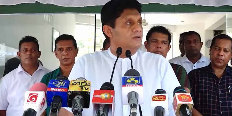 මුලු රටම කියන්නේ රාජපක්ෂලත් ගෙදර යවලා ජනාධිපති ක්රමයත් නැති කරන්න කියලා! ඉතින් මට පුලුවන්ද රාජපක්ෂලා එක්ක ආණ්ඩු හදන්න මිනිස්සු කියන දෙයින් පිට මමවත් සජබෙවත් ඔය තනතුරු ගන්නෙ නෑ.. නෑ.. නෑමයි!! (VIDEO)