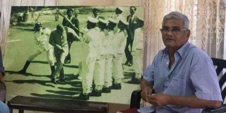 රජිව් ගාන්ධිට ගහපු පින්තූරය අරගෙන ලෝකෙටම නම අරන් ගිය සේන විදානගම අභාවප්රාප්ත වෙයි!