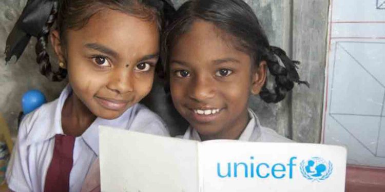 මෙන්න ජාත්යන්තර මොළකාරයෝ ලංකාව ඇදලා දාපු තැන! ළමා මන්දපෝෂණයෙන් ලංකාවට ලෝකයෙන්ම 7 වැනි තැන! ඉස්සරහට තවත් අමාරුයිලු! කියන්නේ යුනිසෙෆ් එකෙන්! (VIDEO)