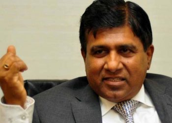 ද්විත්ව පුරවැසිකම ඉවත් කිරීම මගේ යෝජනාවක් නෙමෙයි! පාර්ලිමේන්තුවේ සාමාන්‍ය නීතියෙනුත් ද්විත්ව පුරවැසි බව ඉවත් කරන්න පුලුවන්!