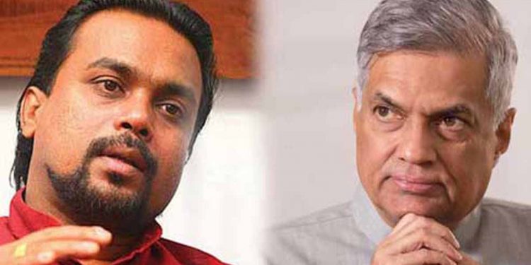 විමල් වීරවංශ පාර්ලිමේන්තුවේදී රනිල්ගේ සියලු සලුපිළි ගලවයි! මෙයා හරියට කාලගුණ දෙපාර්තමේන්තුව වගේ! තෙල් නෑ කියනවා! කන්න නෑ කියනවා! පෝලිම්වලට යන්න කියනවා! මෙයා කියන දේවල් කළොත් මිනිස්සු මරාගෙන මැරෙයි! මෙහෙම අගමැති කෙනෙක් රටට මොකටද? (VIDEO)