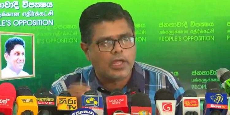 අගමැති කාර්යාලය ළඟ හිටපු බ්‍රිගේඩියර් අයින් කළා! ඒක එතුමගේ උසස්වීම්වලටත් බලපානවා! සමහර පාලකයන්ට දැන් හමුදාවයි ජනතාවයි අතර ගැටුමක් හදන්න ඕනෙ වෙලා තියෙනවා!