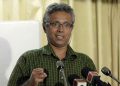 දේශපාලන ඩීල් නොකර ජනාධිපති, අගමැති ඉල්ලා අස්වෙන්න! විශ්වවිද්යාල ආචාර්යවරුන් ඉදිරියට එයි! (VIDEO)