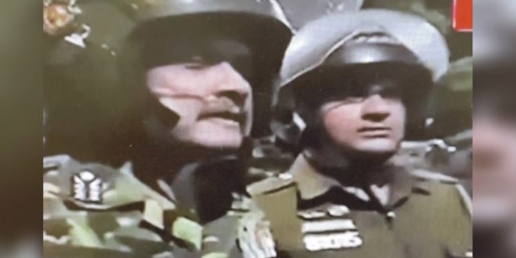 සිරස මාධ්‍යවේදීන්ට තිරිසන් විදිහට ගහන්න අණ දුන් SSP රොමේෂ් ලියනගේ වහාම මාරු කර යවයි! විනය පරීක්ෂණයක් තියන්න STF ලොක්කා තීන්දු කරයි!