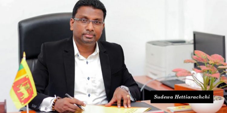 මාධ්‍ය අධ්‍යක්ෂ ජෙනරාල් සුදේව ජනපති අතහැර යයි!