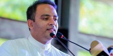 මහනායක හිමිවරු ඉල්ලපු දේ කාදිනල්තුමා ඉල්ලපු දේ රටේ මිනිස්සු ඉල්ලපු දේ කරන්න විපක්ෂනායකතුමා විශාල කැපකිරීමක් කළා! (VIDEO)
