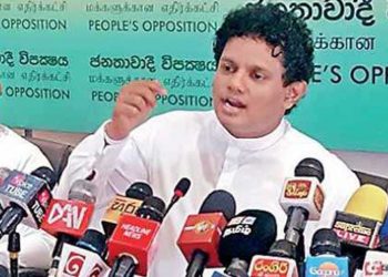 පාර්ලිමේන්තුවේත් රැවුල් වවාගත් අය ඉන්නවා! කොණ්ඩ වවාගත් අය ඉන්නවා! කුඩුගහන අය ඉන්නවා කියලා රන්ජනුත් කිව්වා! එහෙම අය පාර්ලිමේන්තුවේ ඉන්න එකේ අරගලයේ එහෙම අය හිටියම මොකෝ? (VIDEO)
