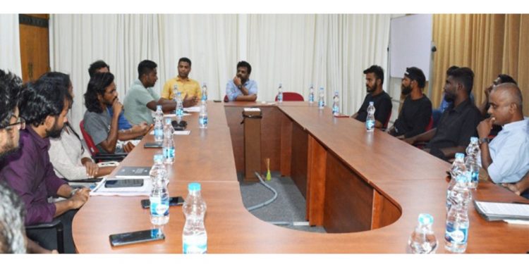 ගෝල්ෆේස් අරගලකරුවන් ජවිපෙ හමුවන්න එයි! 9 වැනිදා ජාතික විරෝධතා දිනයට සහාය දෙන්න අනුර තීන්දු කරයි! (VIDEO)