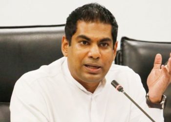 දැන්ම තියා සූදානම් වෙන්න! ලබන අවුරුද්දේම තෙල් ගෙන්වීම අභියෝගාත්මකයි! තෙල් ඇමැති කංචන කල්තියාම රටට කියයි!