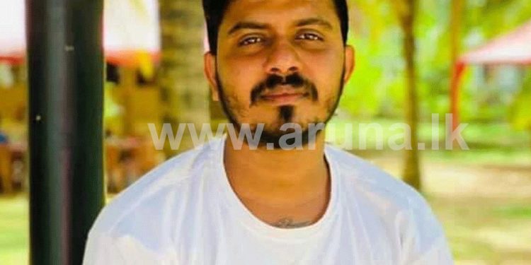අගමැති කාර්යාලය අසල ඇතිවූ සිදුවීමෙන් අවුරුදු 26ක අරගලකරුවකු මියයයි! තවත් 41ක් තුවාල ලබයි!