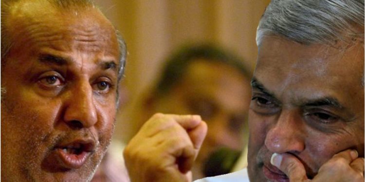 රවුෆ් හකීම් අගමැති ගැන මෙතෙක් එළියට ආපු නැති හෙළිදරව්වක් සිදු කරයි! අන්තිම මොහොතේ කරන්න ගිය තෙල් ගනුදෙනුවක් ගැනත් කියයි!  (VIDEO)
