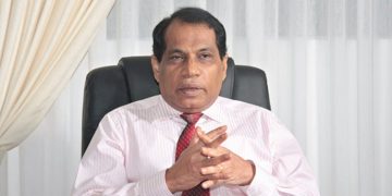ඉල්ලා අස්වීමේ පෙරහැර පටන් ගනී! දකුණේ ආණ්ඩුකාර විලී අස්වීමේ ලියුම යවයි!