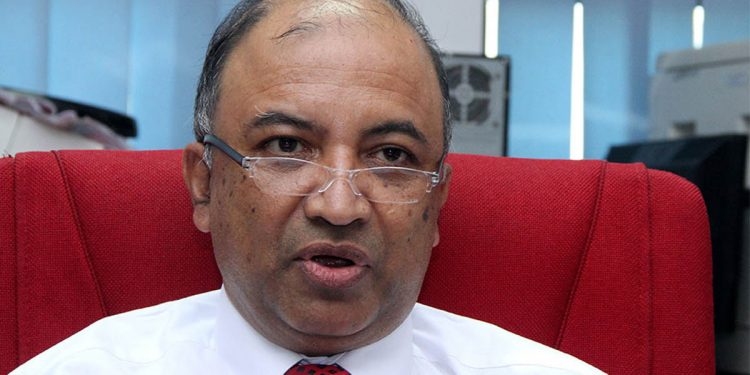 උණ රෝගීන් මේ කාලෙ කොහොමත් වැඩියි! ඒත් කොරෝනා වැඩිවීම අපි අපේක්ෂා කළේ නෑ! සෞඛ්ය ලොක්කා බූස්ටර් ගහගන්න කියයි!