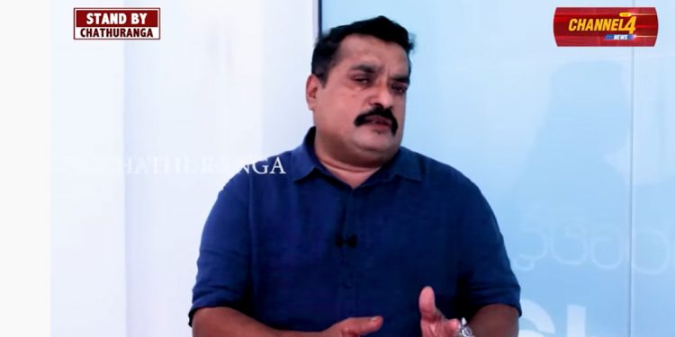 ගෝඨාට යන්න වෙන දවස හරියටම කී අනාවැකිකරු රනිල් ගැනත් පුදුම හිතෙන අනාවැකියක් කියයි! ජනවාරිවලින් පස්සේ මහජන්දයක් එන බවත් කියයි! බලමු මේ කතාවත් ඇත්තක් වේවිද කියලා!