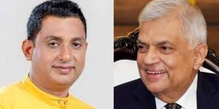 මිලියන 650ක ගොවි ණය කපන්න අවුරුදු 2ක් ගත් ආණ්ඩුව මහින්දගේ ගේ රෙපෙයාර් කරන්න එක දවසින් මිලියන 400ක් සම්මත කරලා! අනුරපුරේ රෝහණ පාර්ලිමේන්තුව දෙවනත් කරයි! එළියෙ ඉඳන් ඇතුළට දුවගෙන ආපු ජනාධිපති හිටපු ජනාධිපතිවරුන් ගැනයි වැන්දඹුවන් ගැනයි උත්තර දෙයි! පාර්ලිමේන්තුවේ ඝෝෂා! (VIDEO)