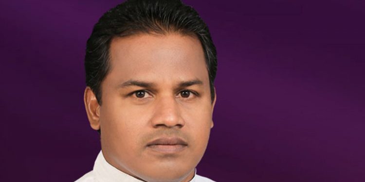 රතන හිමිගේ පක්ෂ නායකයා පොලිසියෙන් අල්ලයි! ඝාතන සැකකරුවකු තියාගෙන ඉඳලා!