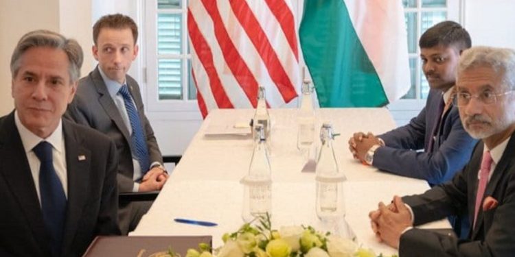 අමෙරිකානු රාජ්ය ලේකම් බ්ලින්කන්-ඉන්දීය විදේශ ඇමැති ජයශංකර් ලංකාවේ තත්ත්වය ගැන සාකච්ජා කරයි!