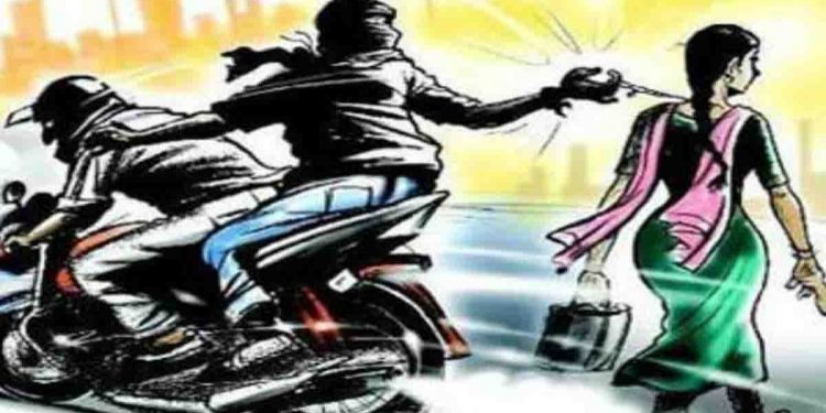 මිනිස්සුන්ට මහ කරදරයක් වෙලා ඉන්න මාලබේ මාල හොරා අල්ලන්න පොලිසියට බැරි ඇයි? (VIDEO)