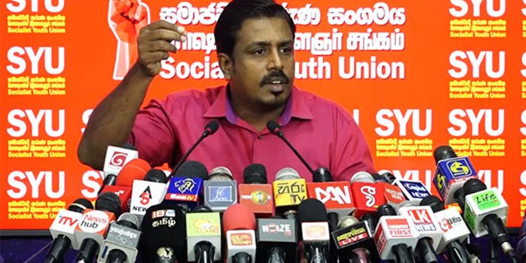 ගෝල්ෆේස් අරගලයේ ඉදිරියෙන්ම සිටි එරංගගේ ගෙදර පොලිසියෙන් වටලයි!