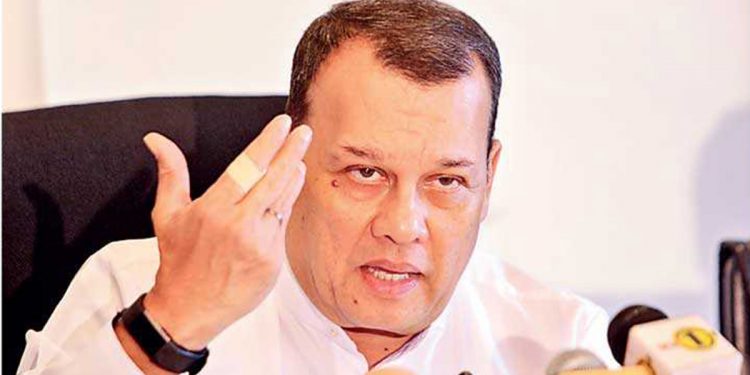 ඖෂධ හිඟයට අමෙරිකානු තානාපති මහින්ද මැදිහත් වෙයි! බිලියන දෙකහමාරක බෙහෙත් ලංකාවට එවන වැඩපිළිවෙළ හදයි!