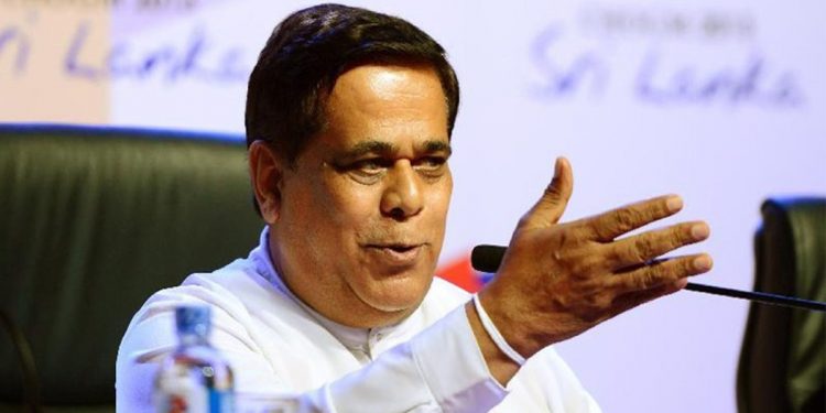 රනිල් දැමූ කමිටුව තායිසෙයි සමාගමෙන් අල්ලස් ඉල්ලූ චෝදනාවෙන් නිමල් සිරිපාලව නිදහස් කරයි! අද යළි කැබිනට් ඇමැතිකමේ දිවුරුම් දෙයි!