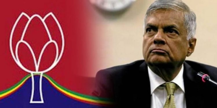 සර්ව පාක්ෂික ආණ්ඩුවක් හදන්න බැරි නම් අපිට රාජ්‍ය ඇමැතිකම් දෙන්න! පොහොට්ටුව ජනාධිපතිට කියයි!