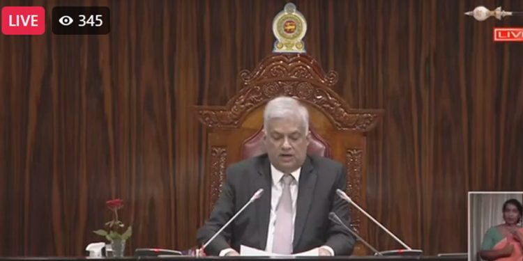 ජනපති කතාව ආරම්භ කරයි! සර්වපාක්ෂික ආණ්ඩුවකට ආරාධනා කරයි! (LIVE VIDEO)