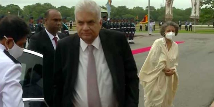 පාර්ලිමේන්තුව විවෘත කරන්න ජනාධිපති රනිල් පැමිණෙයි!