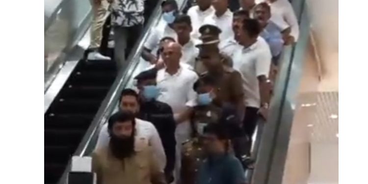 රන්ජන් එළියට ඇවිත් ගේමක් ගහයි!