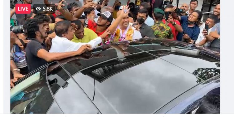 රන්ජන් එළියට ආවා! (VIDEO)