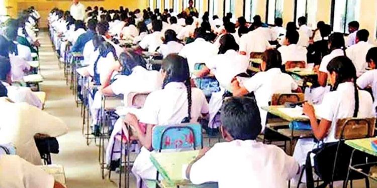 ඒ ලෙවල් ප්‍රථිපලය අස්සෙ හැංඟුන නොදන්න කතන්දර…