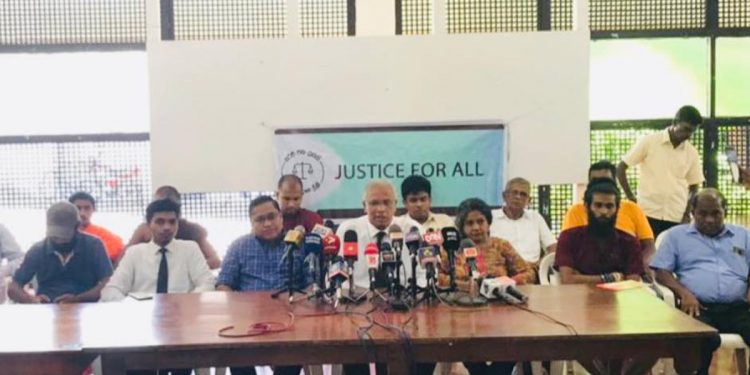 උතුර-දකුණ අද හවස 4ට ගෝල්ෆේස් එකේදි එක්වෙයි! (PHOTOS)