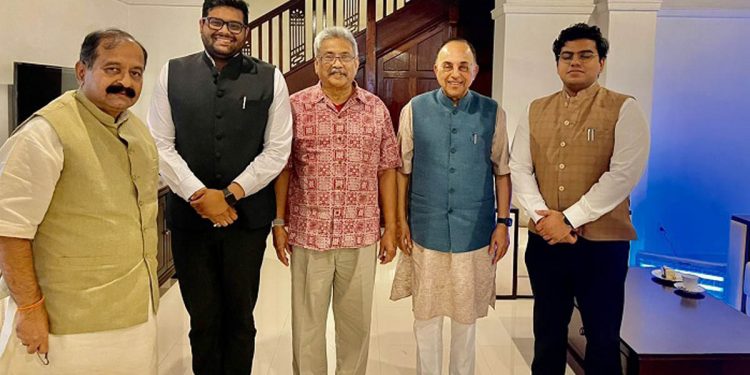 ලංකාවට පැමිණීමෙන් පසු ගෝඨාගේ පළමු ජායාරූපය එළියට එයි!